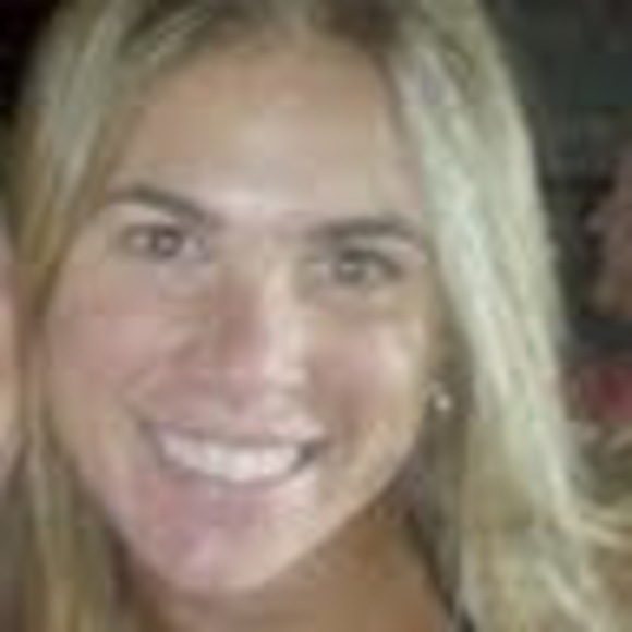 Meet your Posher, Abigail - Picture 1 of 1